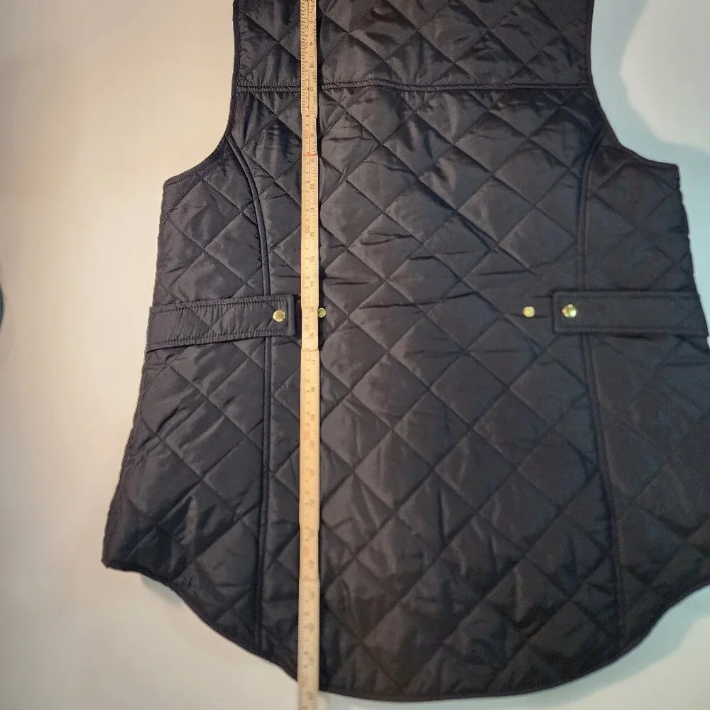 Crown & Ivy Women's Black Quilted Puffer Vest Size 1X - Picture 8 of 8